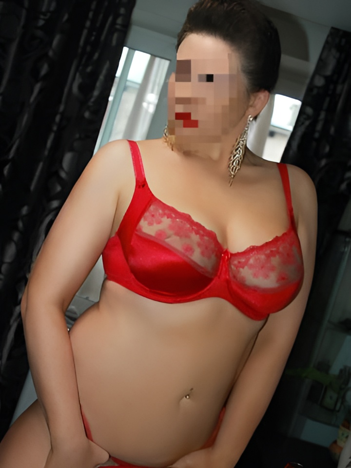 Индивидуалка Услада, доступна для личного знакомства от 10000 руб