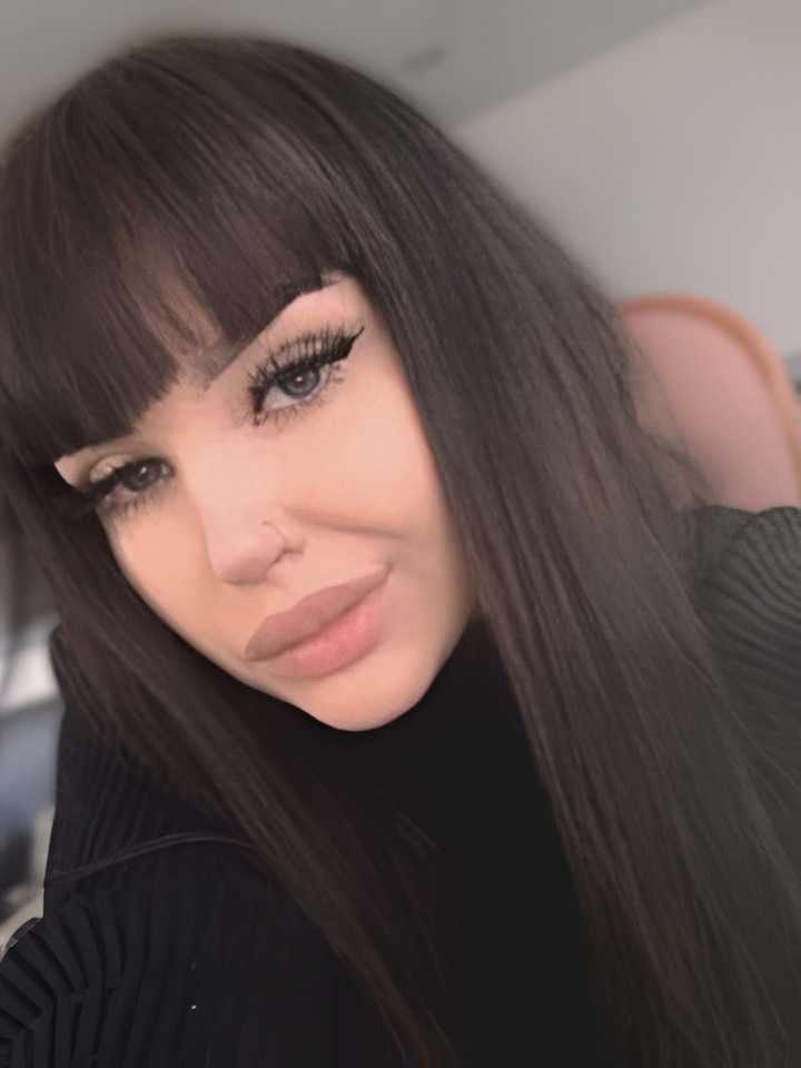 Индивидуалка Зиглинда, доступна для личного знакомства от 3000 руб